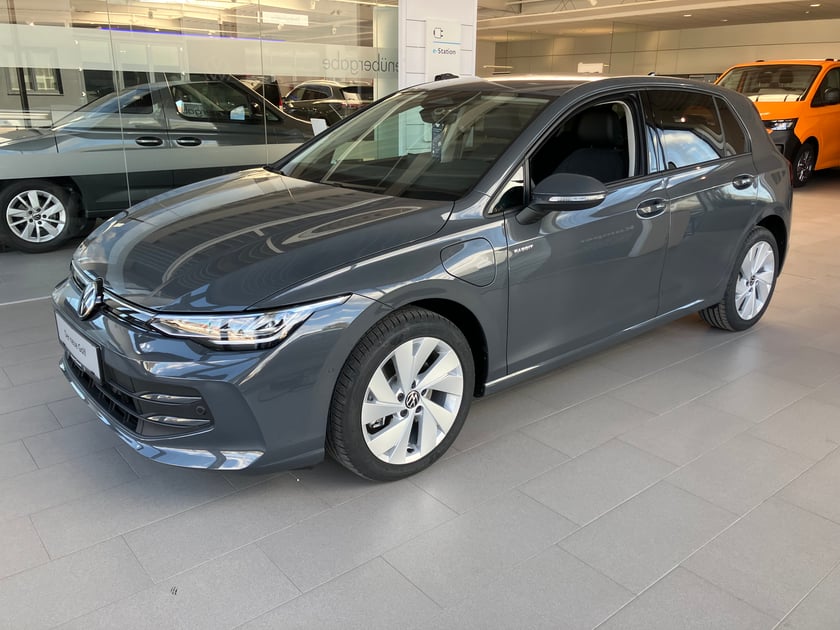 VW Golf Rabbit eHybrid DSG 150 kW