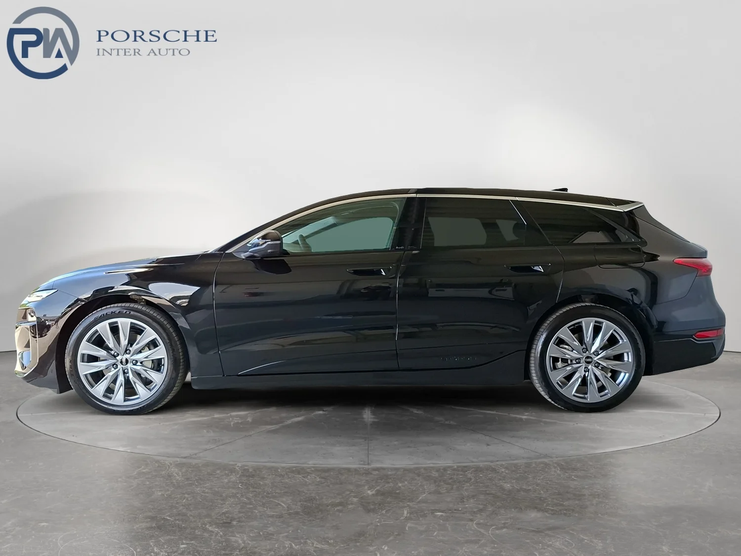 Bild eines Audi A6 Avant e-tron quattro