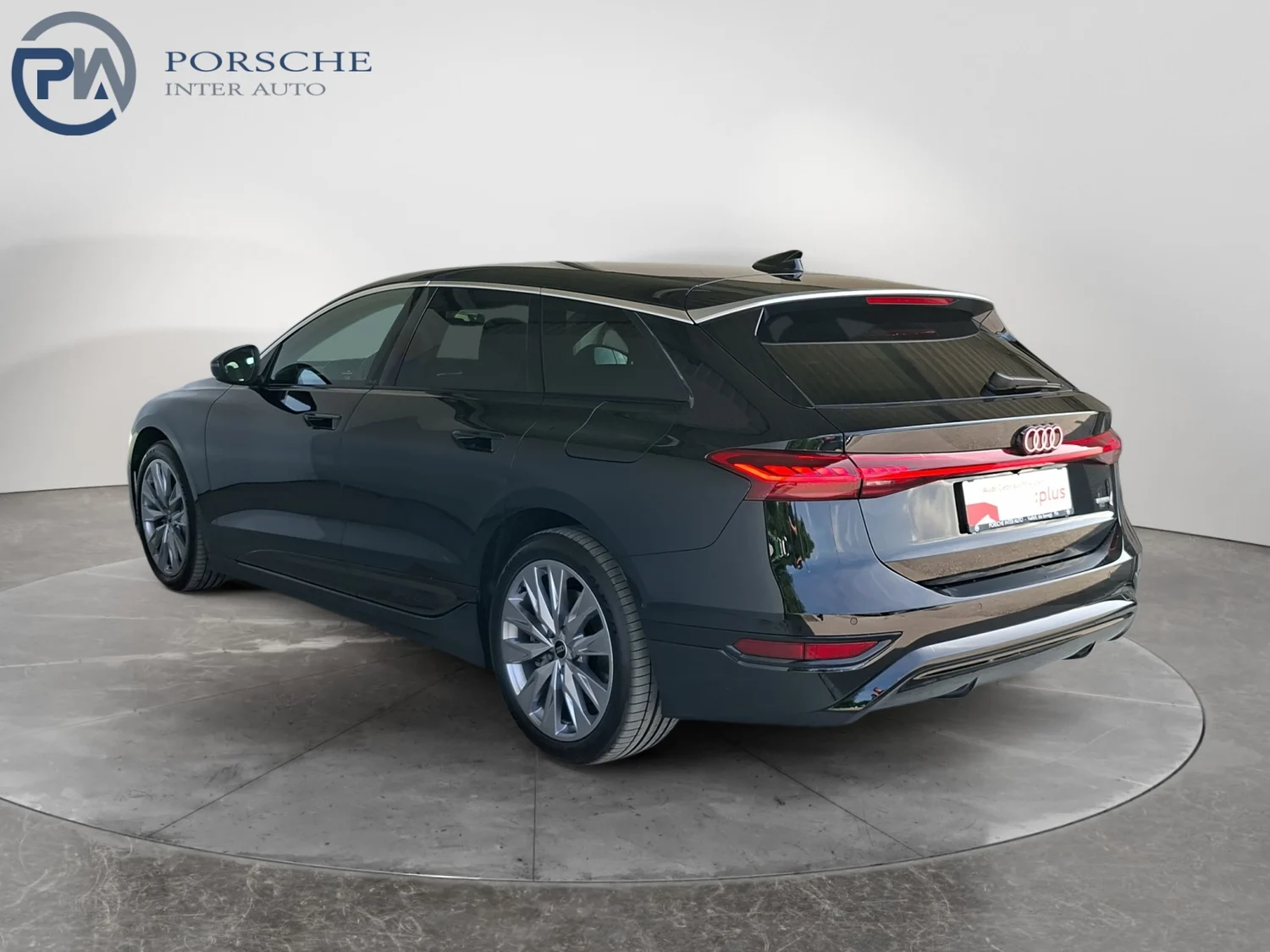 Bild eines Audi A6 Avant e-tron quattro