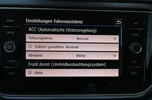 VW T-Roc Design TSI in Flash Rot Dach Schwarz