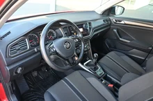 VW T-Roc Design TSI in Flash Rot Dach Schwarz