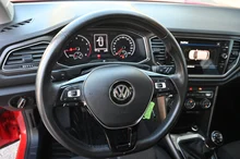 VW T-Roc Design TSI in Flash Rot Dach Schwarz