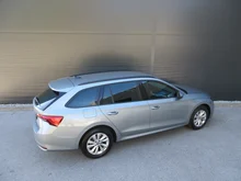 Škoda Octavia Combi Essence TSI in Smokey Diamond-Silber Metallic