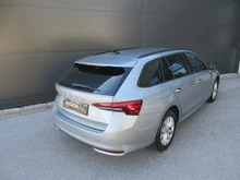 Škoda Octavia Combi Essence TSI in Smokey Diamond-Silber Metallic
