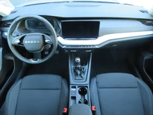 Škoda Octavia Combi Essence TSI in Smokey Diamond-Silber Metallic