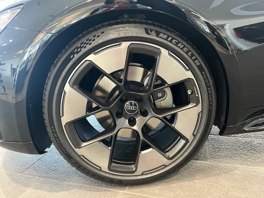 Bild eines A6 allroad TDI quattro 220 kW