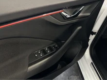 Škoda Scala Monte Carlo TSI in Moon-Weiß Metallic