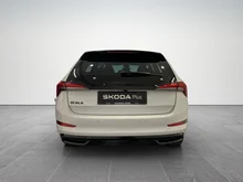 Škoda Scala Monte Carlo TSI in Moon-Weiß Metallic