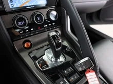 Jaguar F-Type S Aut. in dunkelgrün- metallic