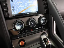Jaguar F-Type S Aut. in dunkelgrün- metallic