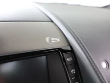 Jaguar F-Type S Aut. in dunkelgrün- metallic