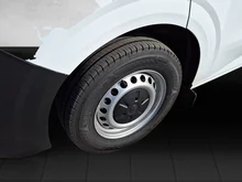 VW Transporter Doka-Pritsche TDI in Clear White