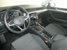VW Passat Variant Business TDI DSG in PURE WHITE