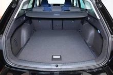 SEAT Leon SP Kombi Style Edition 1.5 eTSI DSG in Nacht-Schwarz Metallic