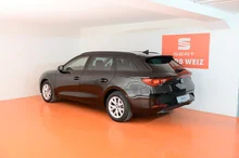 SEAT Leon SP Kombi Style Edition 1.5 eTSI DSG in Nacht-Schwarz Metallic