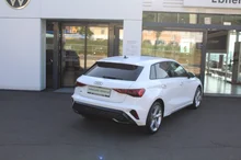 Audi A3 Sportback 30 TFSI S line in Arkonaweiss