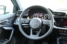 Audi A3 Sportback 30 TFSI S line in Arkonaweiss