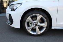 Audi A3 Sportback 30 TFSI S line in Arkonaweiss