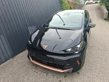 CUPRA Born PLUS 58/61 140kW/190PS in Nacht-Schwarz Metallic