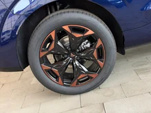 CUPRA Terramar 1.5 e-TSI 150 PS DSG in Cosmos-Blau Metallic