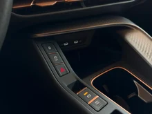 CUPRA Terramar 1.5 e-TSI 150 PS DSG in Cosmos-Blau Metallic