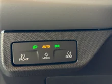 CUPRA Terramar 1.5 e-TSI 150 PS DSG in Cosmos-Blau Metallic