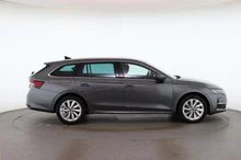 Škoda Octavia Combi Selection TDI DSG in Graphit-Grau Metallic