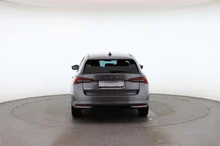 Škoda Octavia Combi Selection TDI DSG in Graphit-Grau Metallic