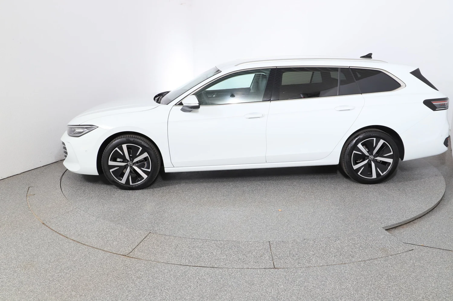 Bild eines VW Passat Variant Business TDI DSG