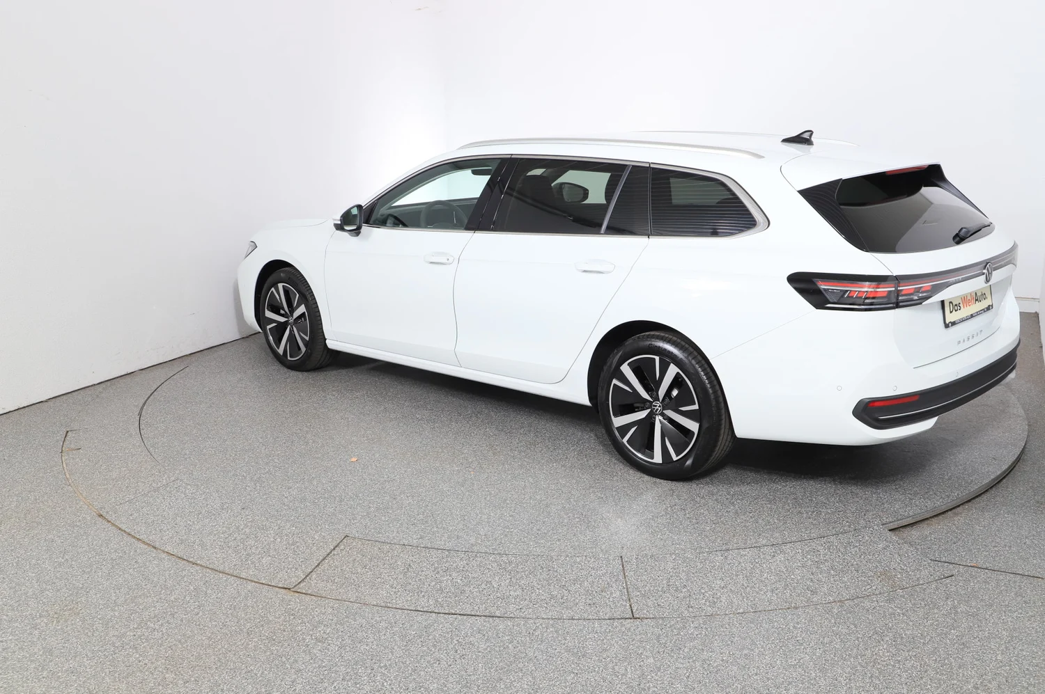 Bild eines VW Passat Variant Business TDI DSG