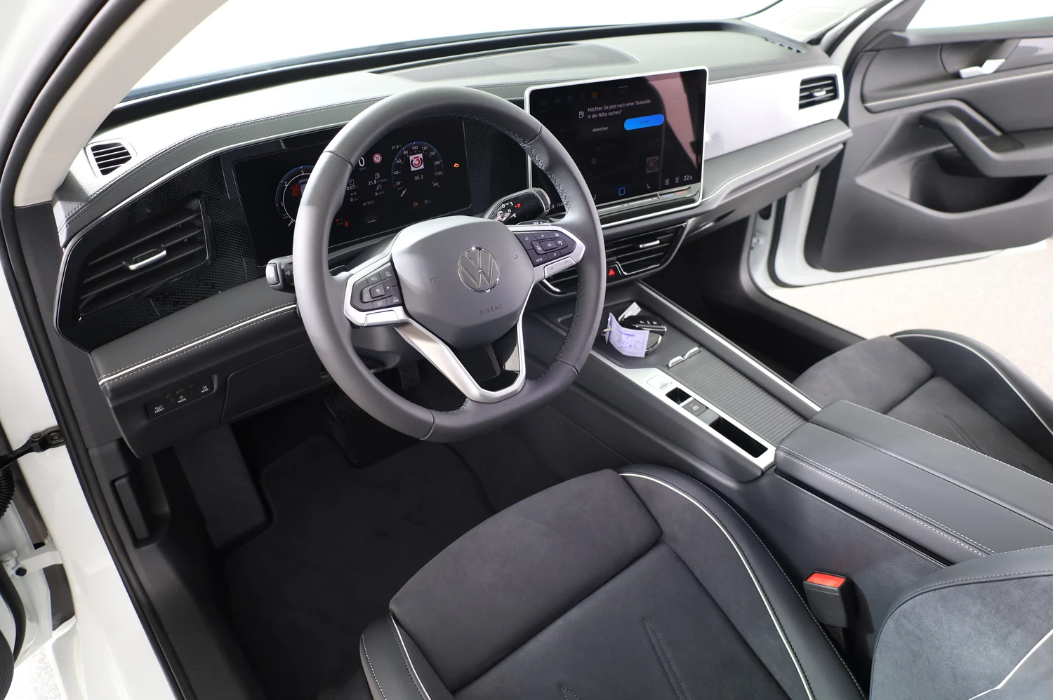 Bild eines VW Passat Variant Business TDI DSG