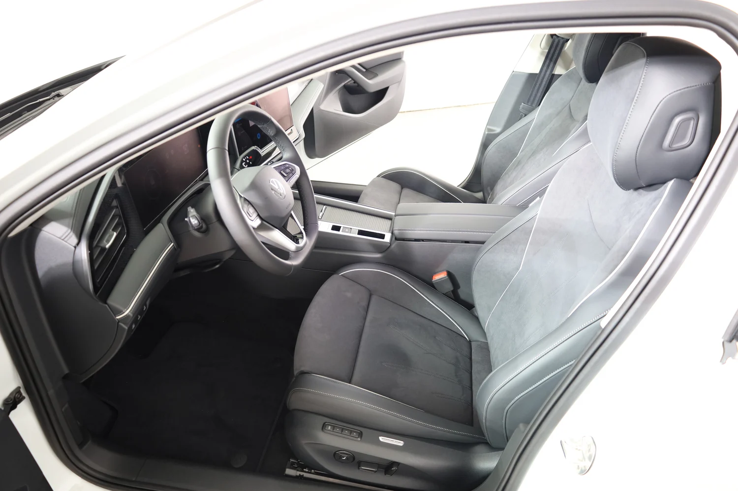 Bild eines VW Passat Variant Business TDI DSG