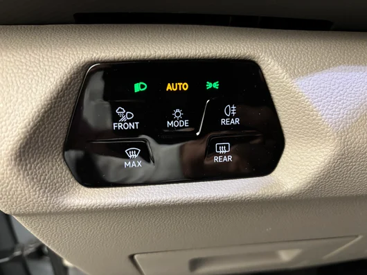 Bild eines VW Multivan Business TDI