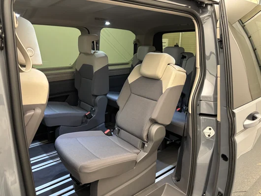 Bild eines VW Multivan Business TDI