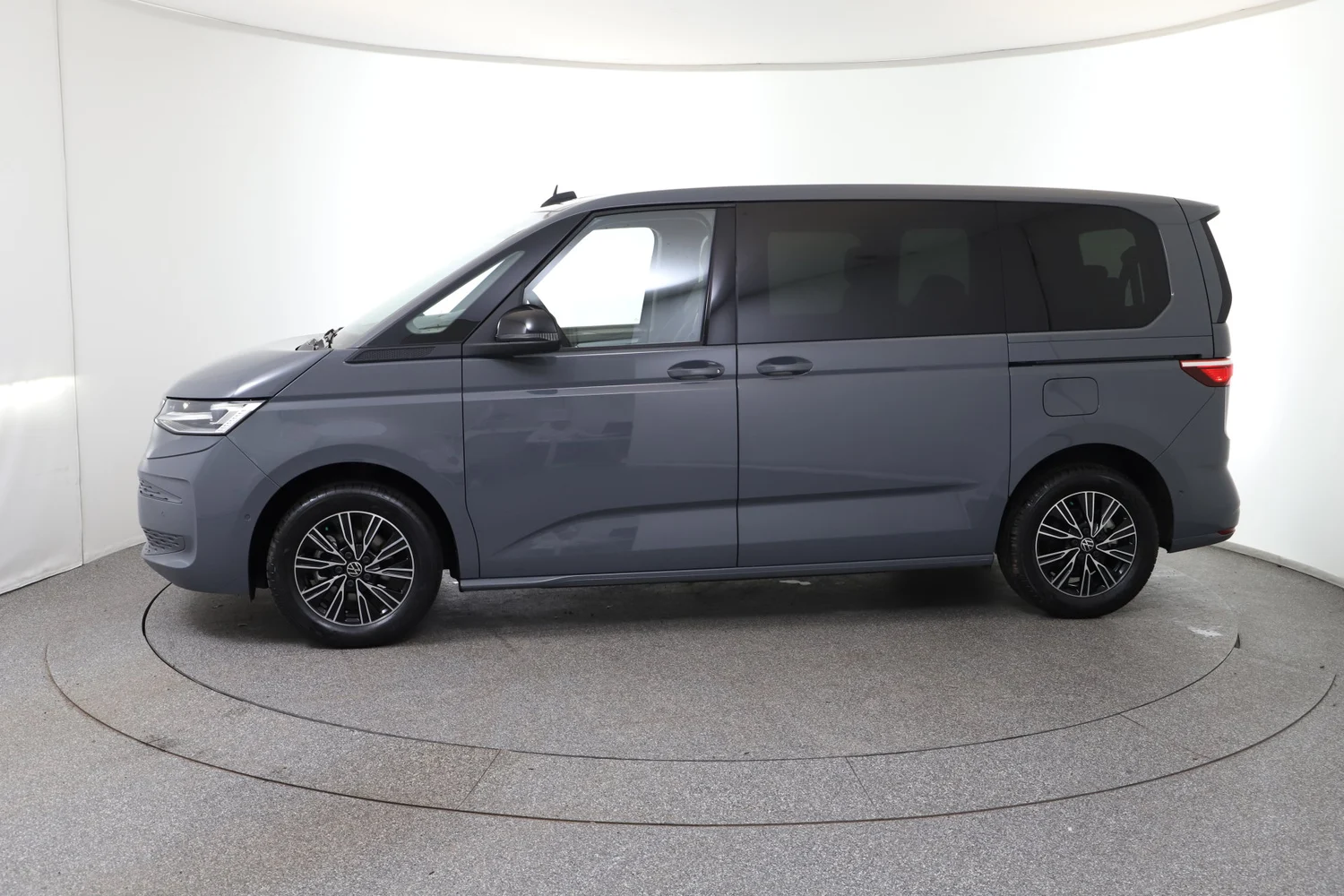 Bild eines VW Multivan Business TDI