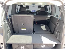 VW ID Buzz ID. Buzz Pro LR 4MOTION 250 kW in Candy Weiß / Starlight Blue Metallic
