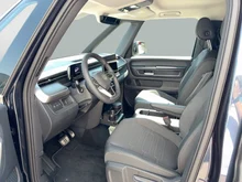 VW ID Buzz ID. Buzz Pro LR 4MOTION 250 kW in Candy Weiß / Starlight Blue Metallic