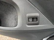 VW Tiguan Friends eTSI DSG in Delfingrau Metallic