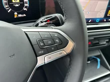 VW Tiguan Friends eTSI DSG in Delfingrau Metallic