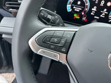 VW Tiguan Friends eTSI DSG in Delfingrau Metallic