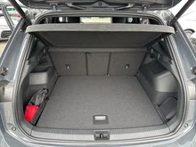 VW Tiguan Friends eTSI DSG in Delfingrau Metallic