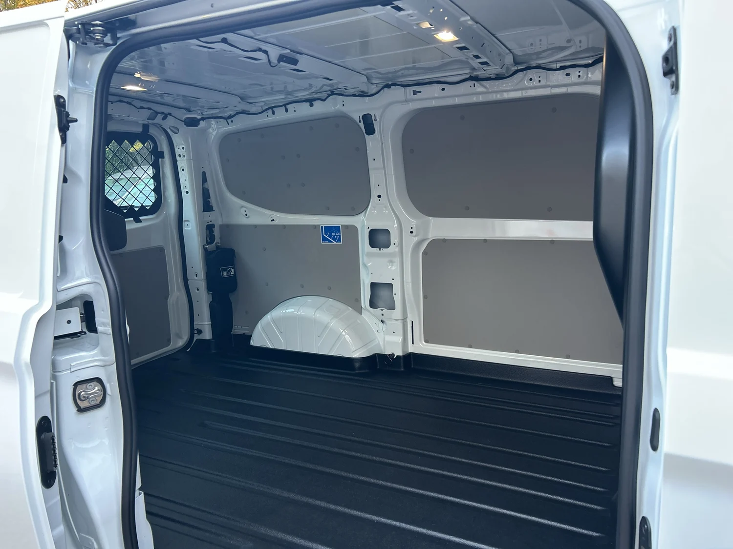 Bild eines e-Transporter Kastenwagen 100 kW