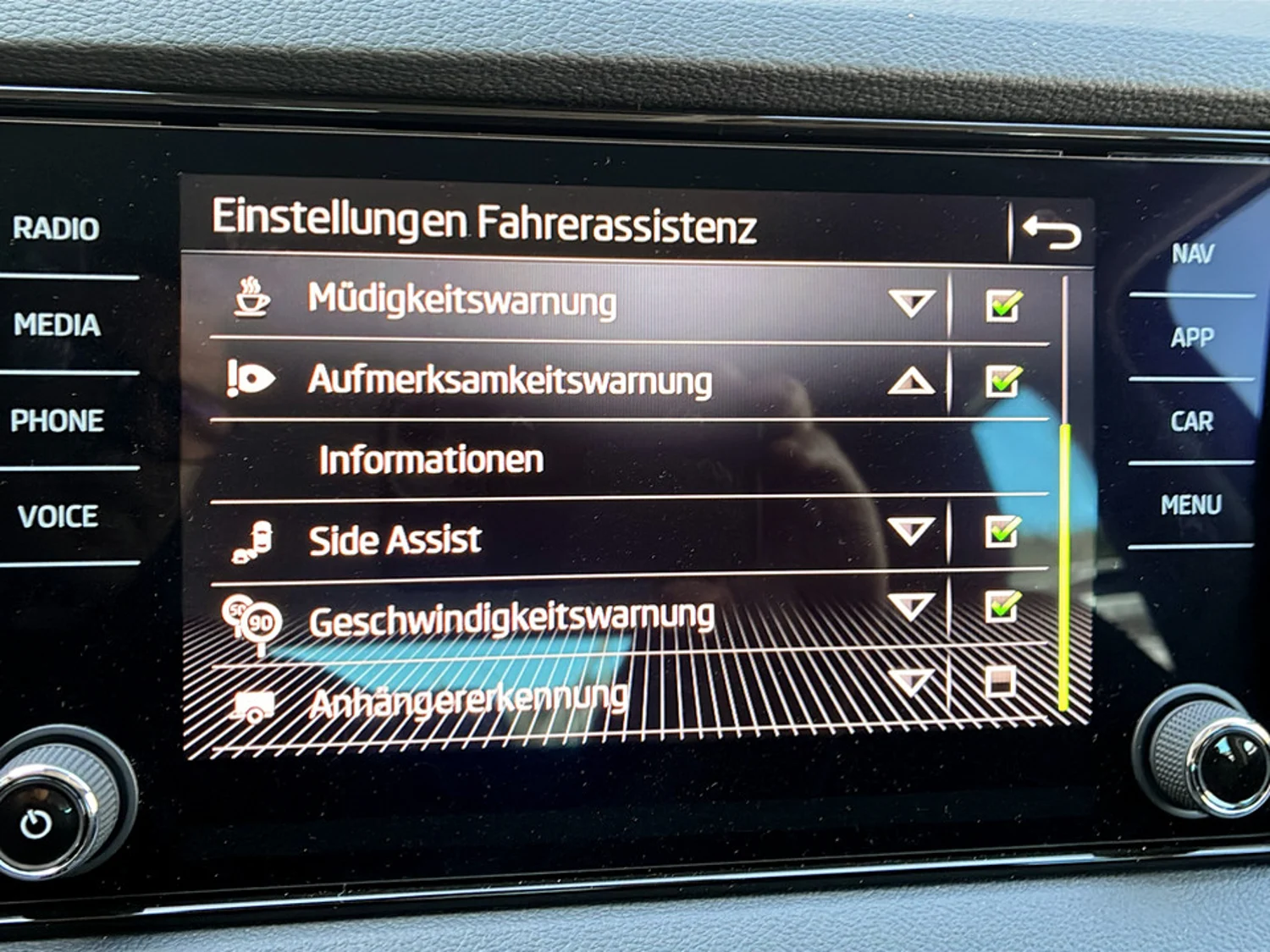 Bild eines Škoda Karoq 4x4 Selection TDI DSG