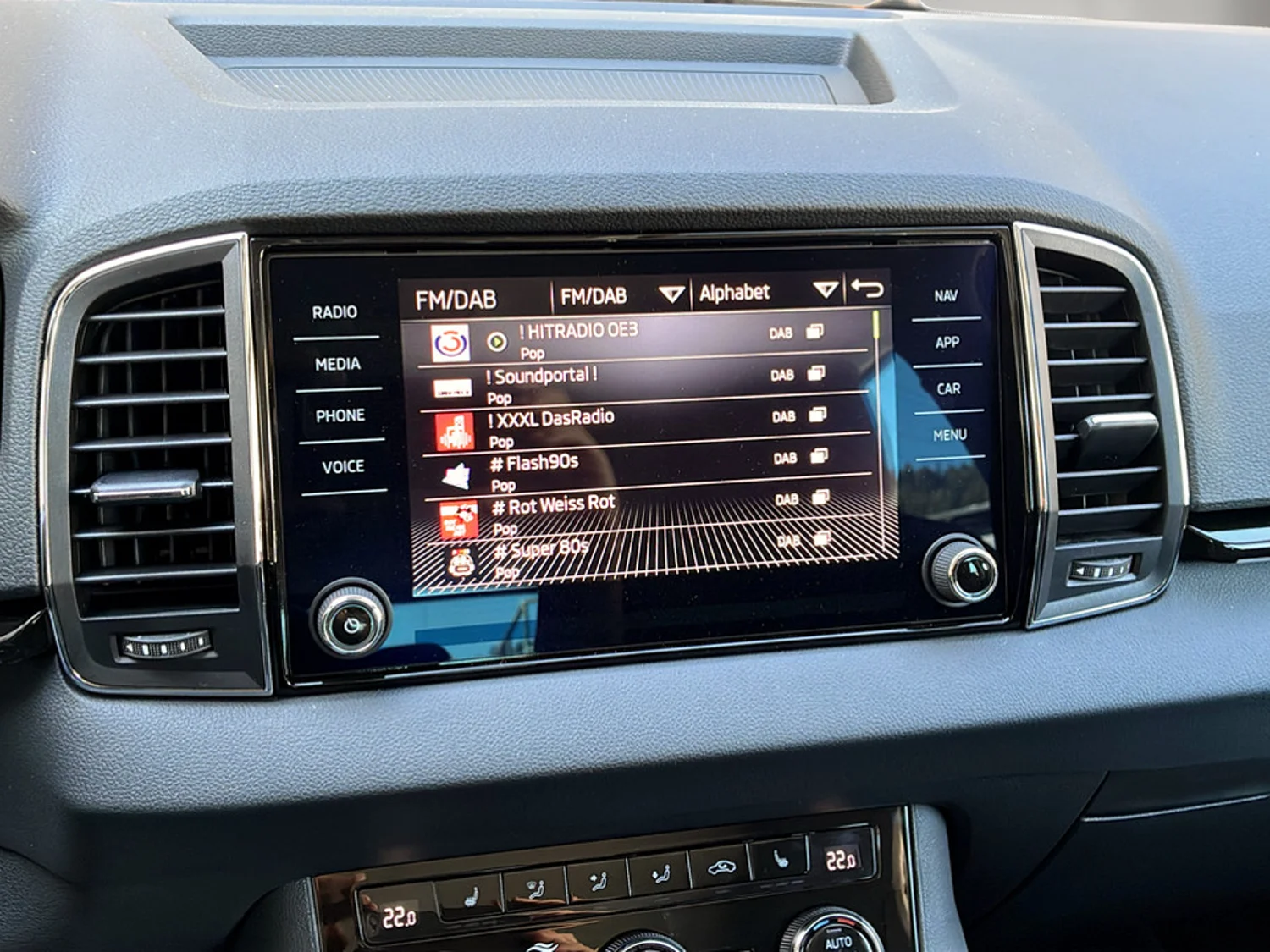 Bild eines Škoda Karoq 4x4 Selection TDI DSG