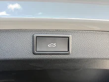 Škoda Karoq 4x4 Selection TDI DSG in Stahl-Grau