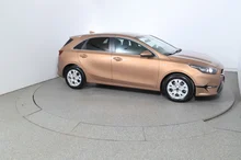 Thumbnail-Foto von Fahrzeug