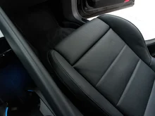 Porsche Macan Turbo in tiefschwarzmetallic