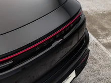 Porsche Macan Turbo in tiefschwarzmetallic