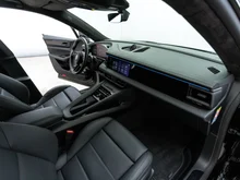 Porsche Macan Turbo in tiefschwarzmetallic