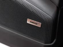 Porsche Macan Turbo in tiefschwarzmetallic